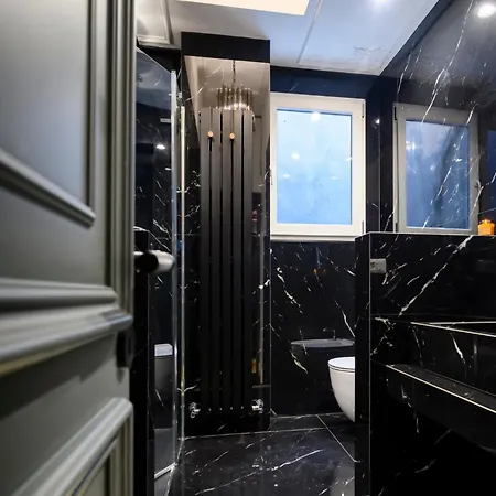 The Rent - Refined One-bedroom In The Historic Center Apartment Milan