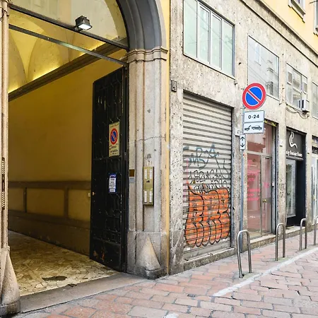 Apartment The Rent - Refined One-bedroom In The Historic Center Milan